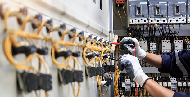 Professional Electrician technician working in Boonville, MO